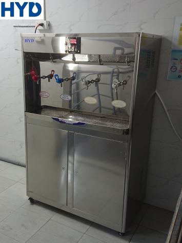 Cây nước 4 vòi Lạnh Ấm HYD-4CRO